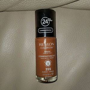 Revlon color stay combo/ oily #355 almond